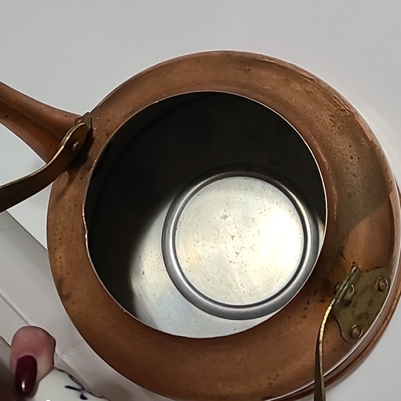 Last chance VINTAGE  GOLD TONE COFFEE POT - Picture 5 of 11